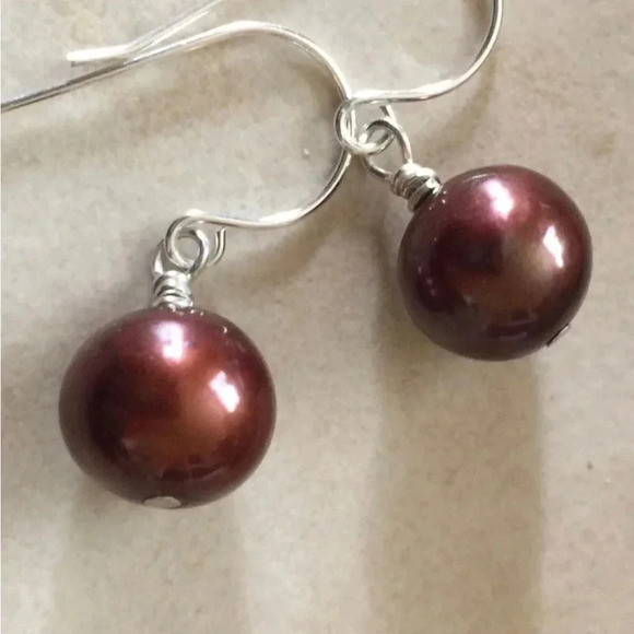 Chocolate Pearls, Cultured Freshwater Pearl Earrings, Everyday Earrings - Picture 2 of 3